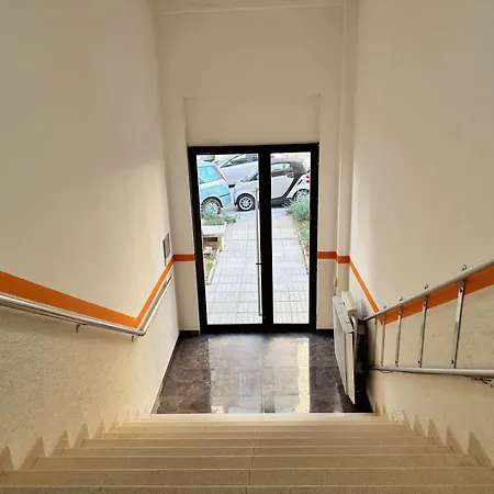 Smart Rent * تيرانا